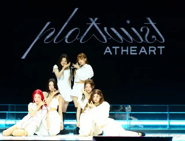 1st EP「Plot Twist」発売記念ショーケースを開催した「AtHeart」