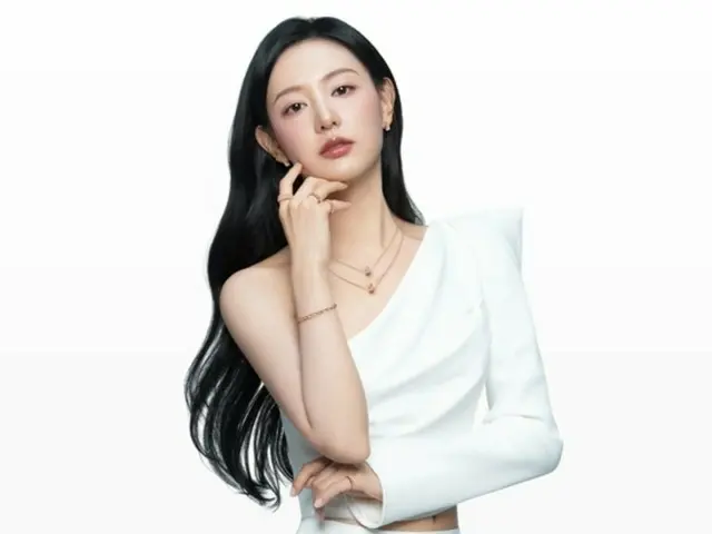女優キム・ジウォン、どちらを見ても優雅な女王の中の女王01
