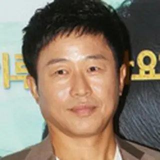 Lee Moon Sik