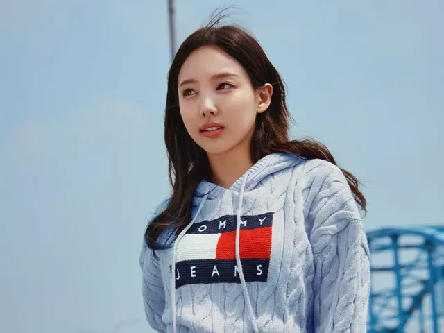 《TWICE》娜琏与 TOMMY JEANS 合作发布 2023 年秋季画报