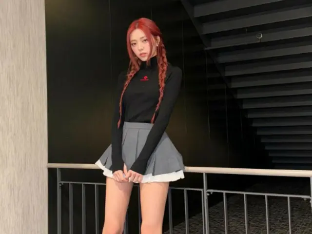 《ITZY》尤娜亮眼美腿吸睛…「活体娃娃」