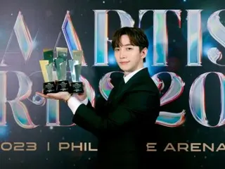 《2PM》俊昊在《2023 AAA》中获得“年度男演员”、“热门奖”、“人气奖”三项大奖。