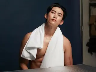 《2PM》泽演背影也很性感…肌肉发达的身材暴露了