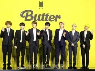 “指导BTS 7名成员”海外粉丝ARMY在HYBE大楼进行表演