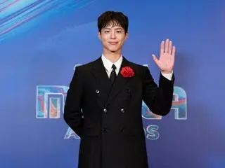 演员朴宝剑用流利的英语颁发“2024 MAMA AWARDS”...“我很高兴能够和你们一起迈出在美国的第一步。”