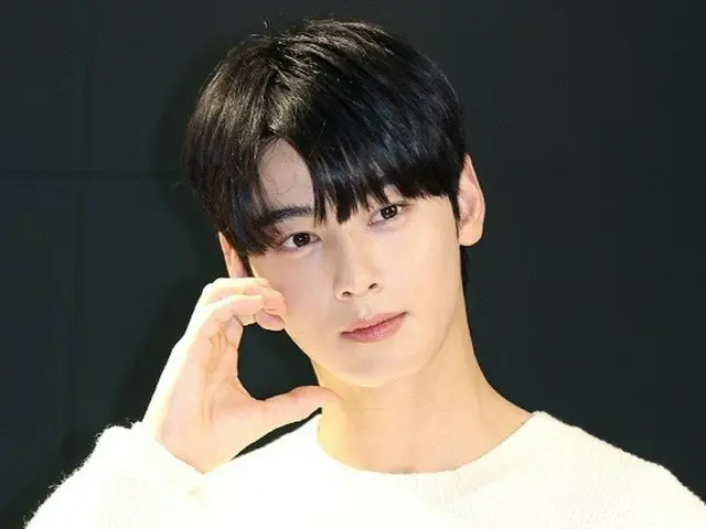 ASTRO 车银优在“最想一起去水族馆约会的男歌手”投票中位居第一……河成云位居第二，“THE BOYZ”成员朱延位居第三