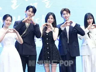 [照片] 2PM成员Tacyeon、少女时代成员徐贤等电视剧《我抢走了主角的初体验》的演员出席制作发布会