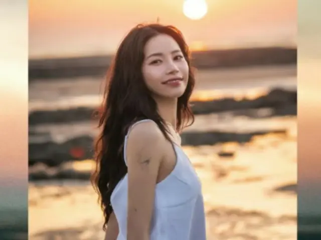 MAMAMOO 成员 Solar 凭借中文单曲《Floating Free》荣登 iTunes 热门歌曲榜榜首