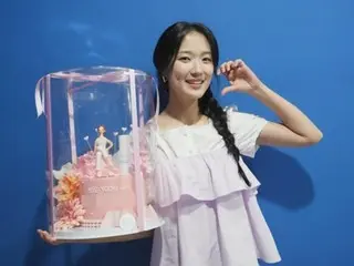 金惠允可爱的脸颊让人心动不已...清爽的仙女造型