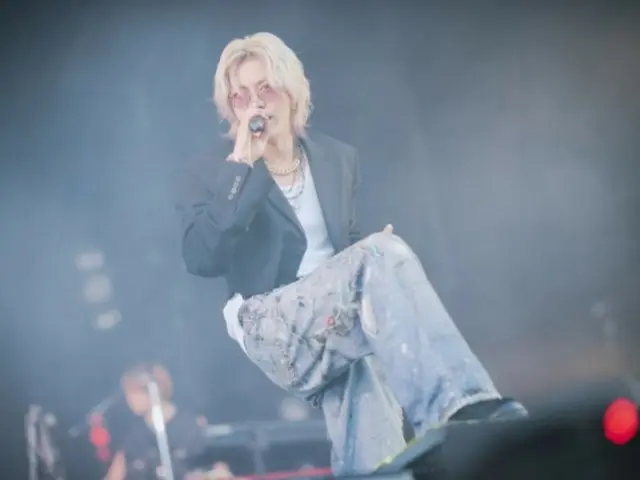 NCT 的 Yuta 以个人表演席卷日本最大的摇滚音乐节