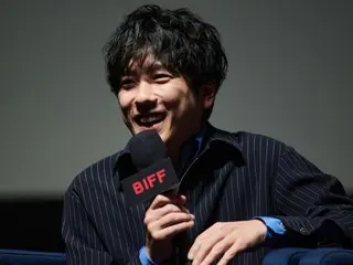 岚的二宫和也出现在第30届釜山国际电影节（BIFF）的“演员之家”......“现在轮到我来韩国了，我希望在韩剧中看到你”
