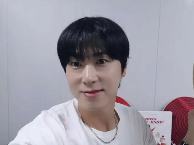 东方神起允浩（U-KNOW）发布了一段视频博客，展示了他的各种日程安排......“我很紧张，我的心跳得很快”