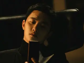 EXO 成员都暻秀 (Do Kyungsoo) 在《虚构都市》中首次饰演反派角色……剧照曝光