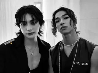 “ALLDAY PROJECT”成员Tarzan和“Stray Kids”成员Hyun Jin公开了一张合照……时尚的黑白造型