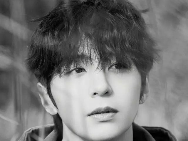 Golden Child成员Y（崔成允）公开首张单曲《AURORA》概念照